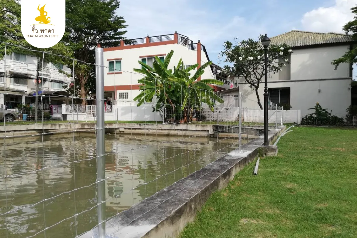 หมู่บ้านศุภาลัย วิล จังหวัดนนทบุรี รั้วตาข่ายถักปมเทวดา สูง 90 ซม.
